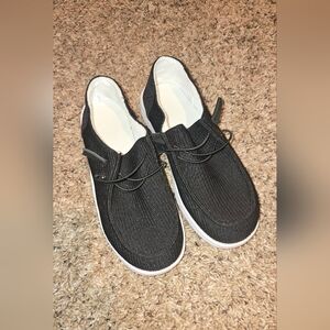 Black Slip-On Shoes (Sz. 37 / 6.5)